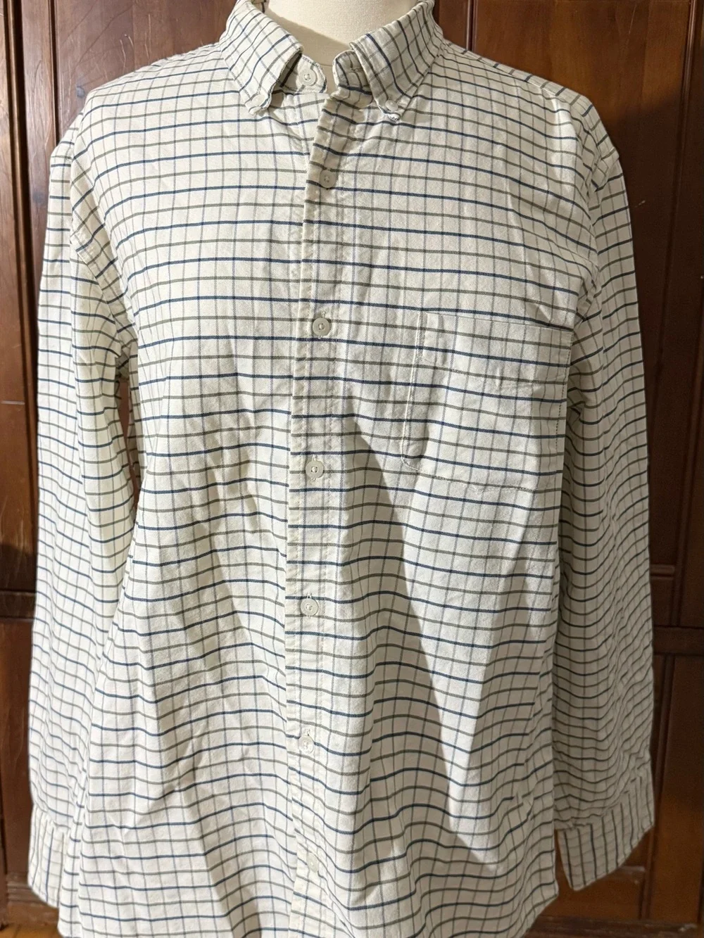 J. Crew Men's Cream Button-Down Shirt with Blue X-Large